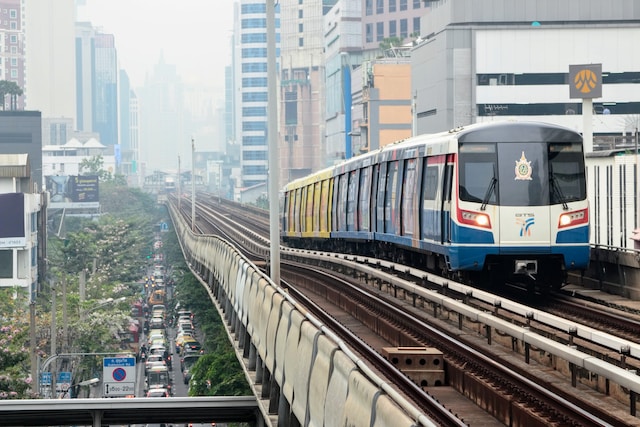 come muoversi a bangkok con skytrain e metropolitana